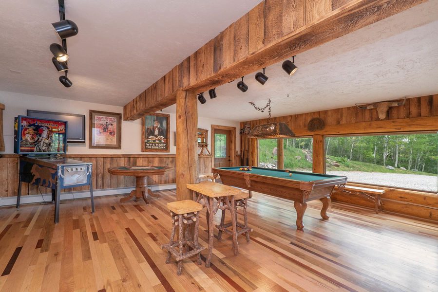 9273-Brush-Creek-Website-and-MLS-I-mes-0053