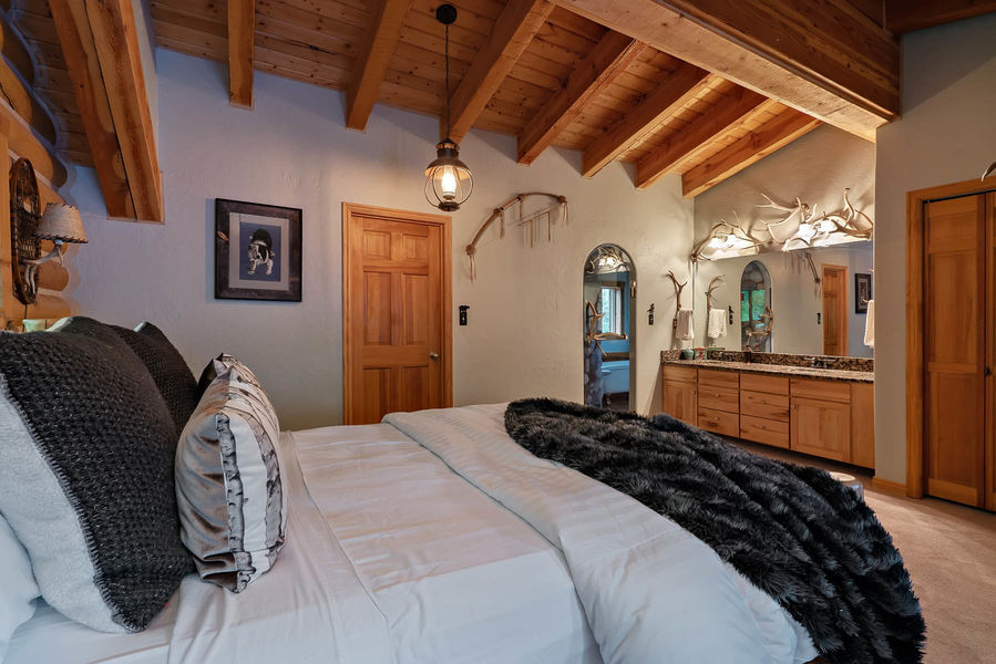 9273-Brush-Creek-Website-and-MLS-I-mes-0055