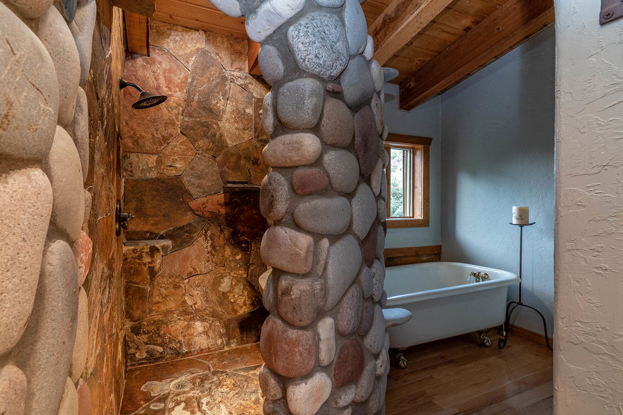 9273-Brush-Creek-Website-and-MLS-I-mes-0057