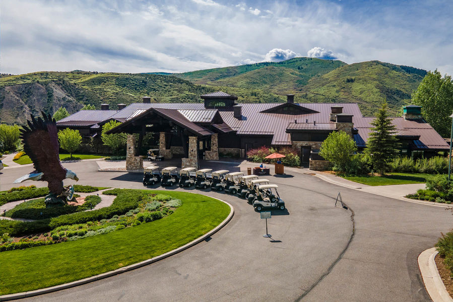 9273-Brush-Creek-Website-and-MLS-I-mes-0066