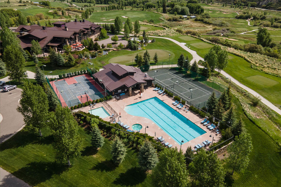 9273-Brush-Creek-Website-and-MLS-I-mes-0071