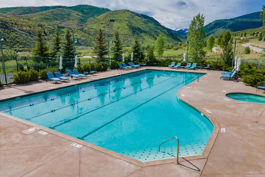 9273-Brush-Creek-Website-and-MLS-I-mes-0074