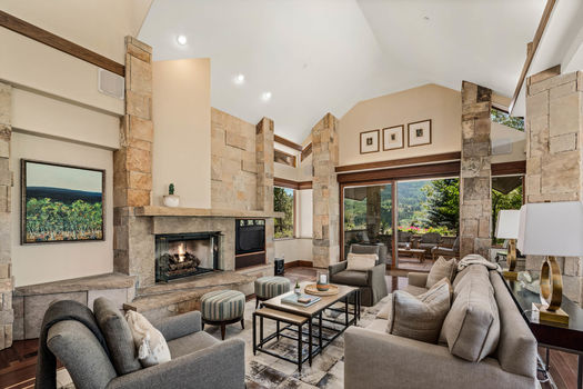 01 1005 Cordillera Way