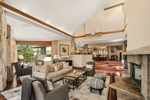 09 1005 Cordillera Way