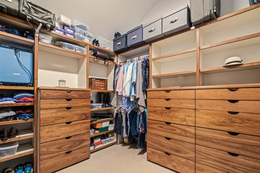 32 1005 Cordillera Way