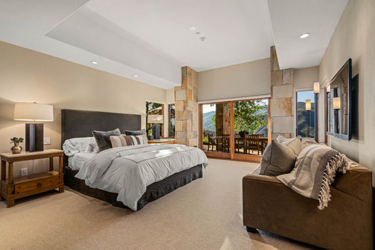 33 1005 Cordillera Way