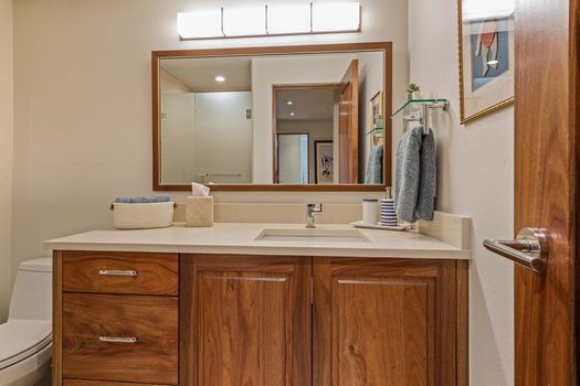 48 1005 Cordillera Way