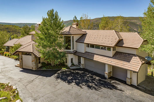 54 1005 Cordillera Way