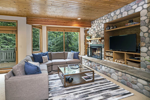 1588 Golf Terrace #4102