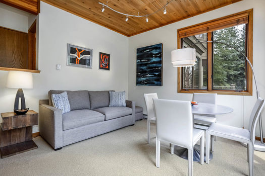 1588 Golf Terrace #4105