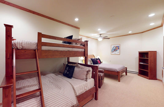 1588 Golf Terrace #4142