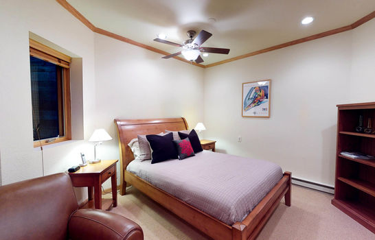 1588 Golf Terrace #4143