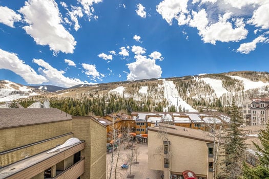 521 E Lionshead Circle 602 04