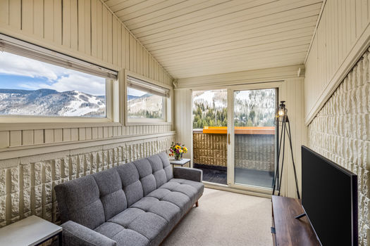 521 E Lionshead Circle 602 25