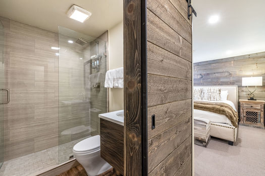 521 E Lionshead Circle 602 27