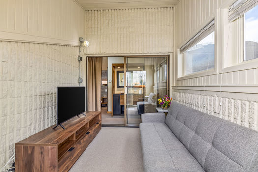 521 E Lionshead Circle 602 35