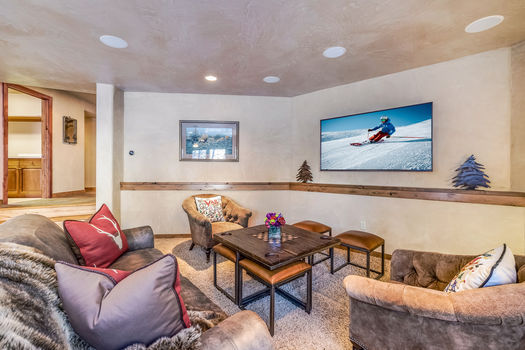 1785 Sunburst Drive Summer 2023 024