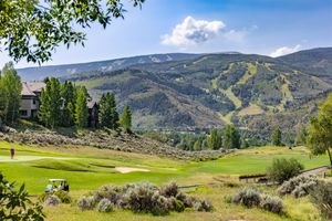 LIV & Malia Barbara Stock Images 2A-print-185-165-Edwards Singletree Golf-4200x2802-300dpi