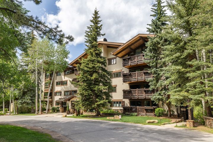 103 Willow Place 301_Summer Winter Combined_56c