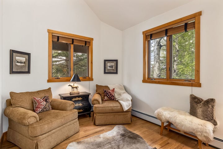 25 Cottage Cirlcle_0007