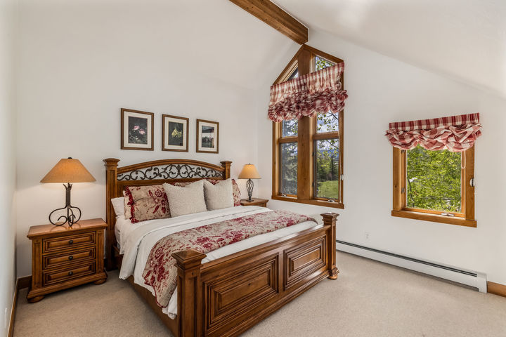 25 Cottage Cirlcle_0015