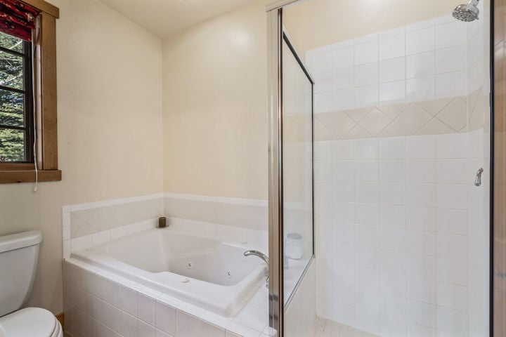 25 Cottage Cirlcle_0029