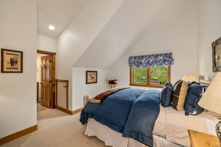 25 Cottage Cirlcle_0032