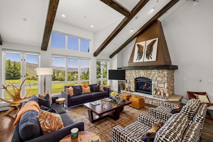 477 Kensington Drive 02