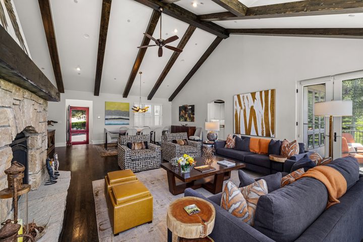 477 Kensington Drive 14