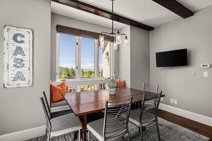 477 Kensington Drive 22