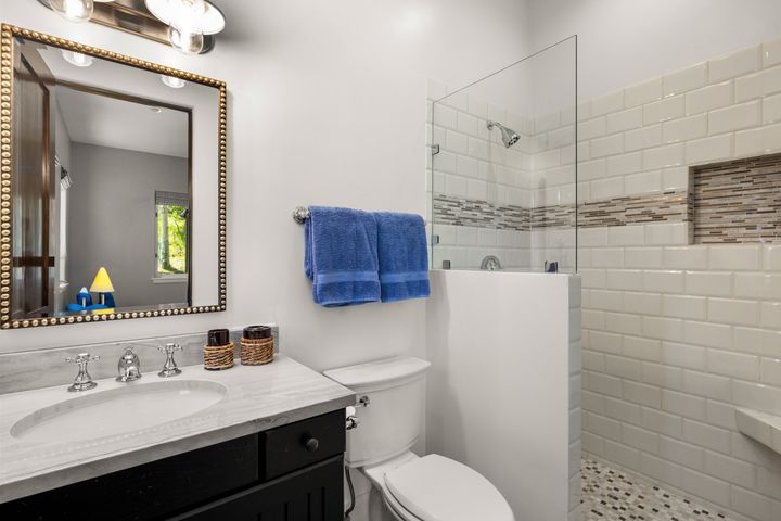 477 Kensington Drive 41