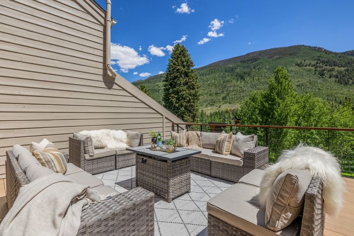 5074 Main Gore summer 2025 staging home outpost 11