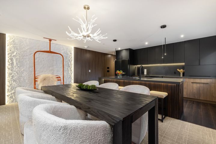 684 W Lionshead Circle 302_Summer Winter _21