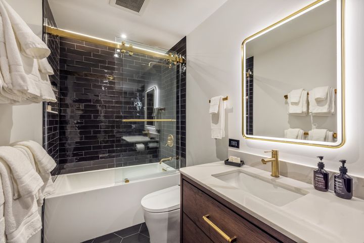 684 W Lionshead Circle 302_Summer Winter _30