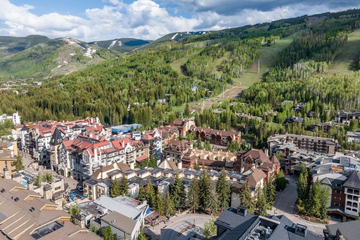 684 W Lionshead Circle 302_Summer Winter _48