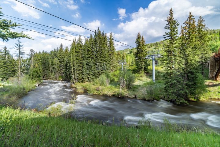 684 W Lionshead Circle 302_Summer Winter _51