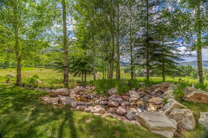 37 Aspen Meadows_16