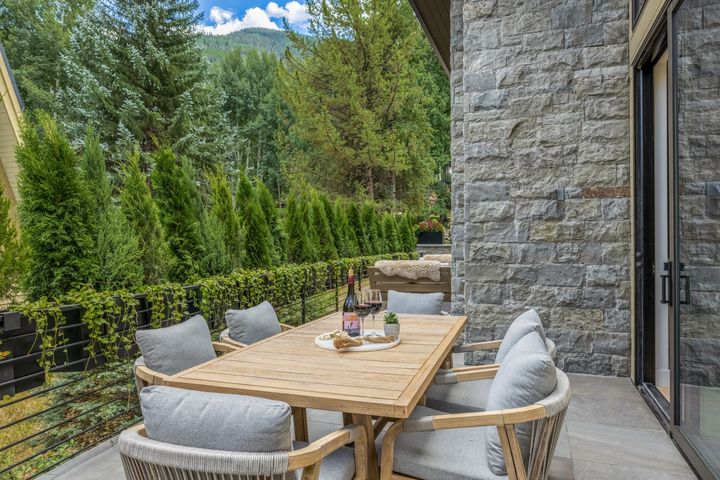 1489 Vail Valley Drive_Sept25_12