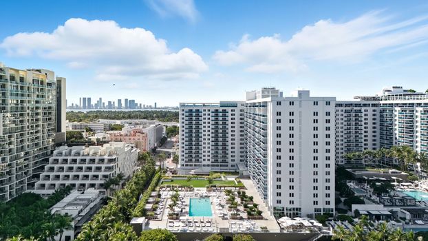 31_2301_Collins_Ave_Apt_1634_-_Luxury_Real_Estate_-_Concierge_Auctions