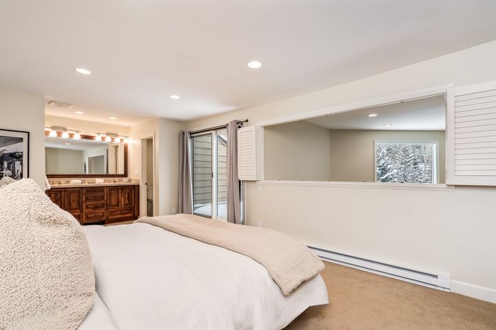 945 Red Sanstone Road A5 020