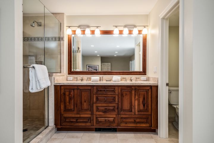 945 Red Sanstone Road A5 024