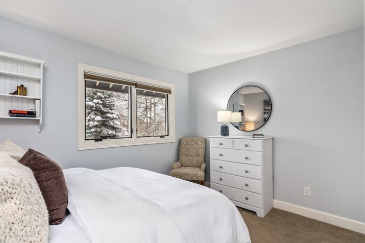 945 Red Sanstone Road A5 027