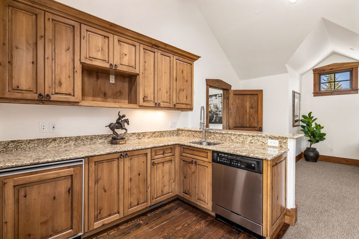 37 Aspen Meadows_0054