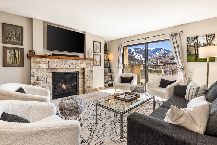 final 137 Benchmark Road 513 01