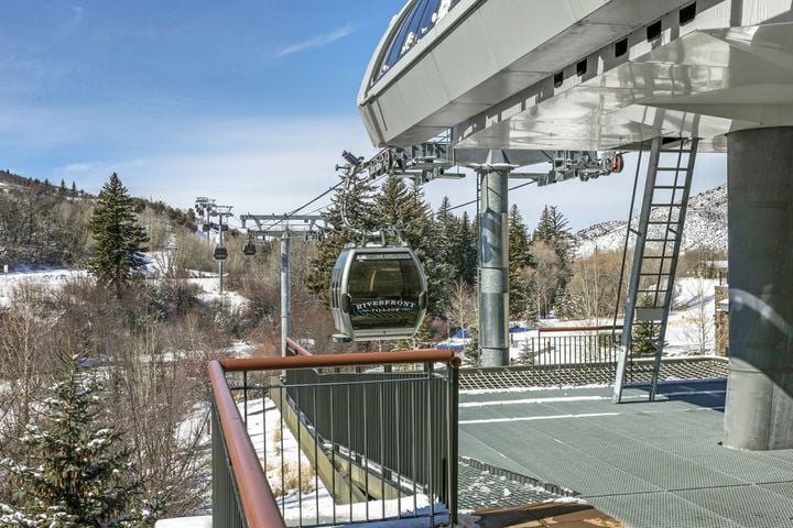 final 137 Benchmark Road 513 30