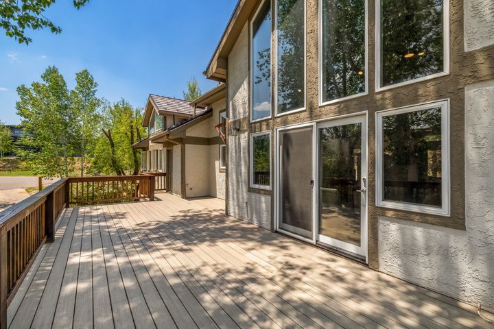 1671 Winslow Road 10