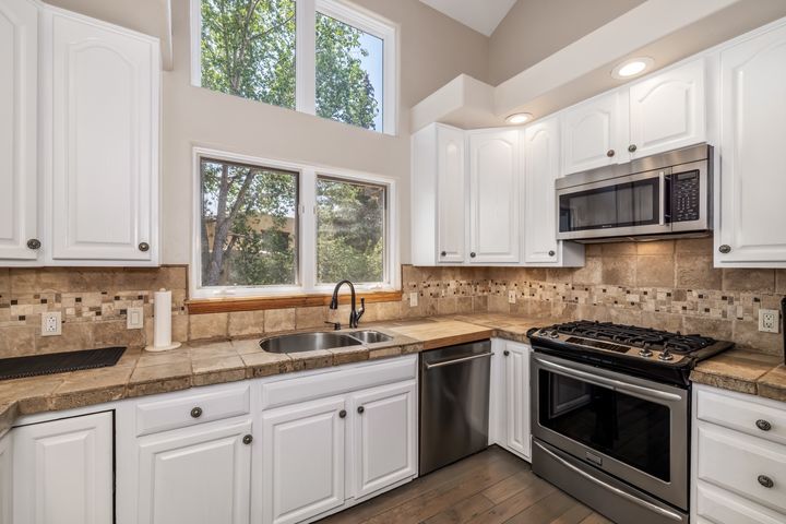 1671 Winslow Road 19