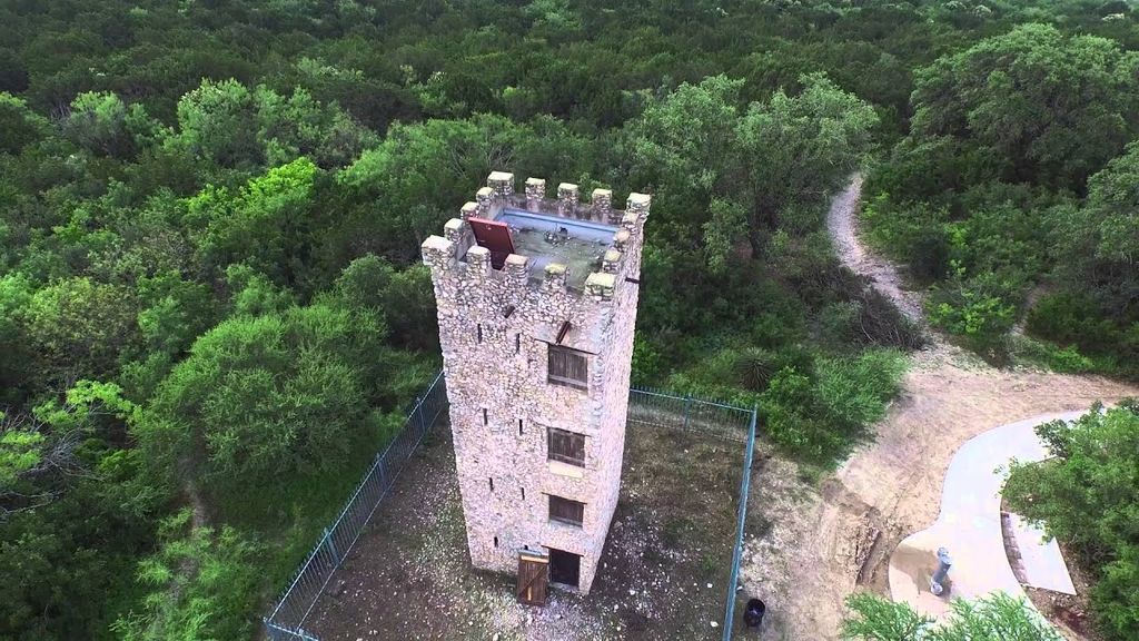 Arial view of the 4 story tower and surrounding trees at comanche lookout park.