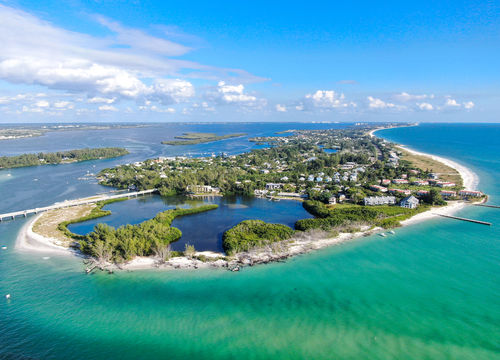 Aerial,View,Of,Longboat,Key,Town,And,Beaches,In,Manatee