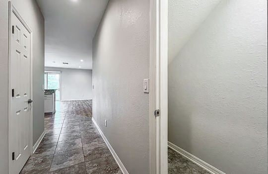 1053 Grantham Drive-25